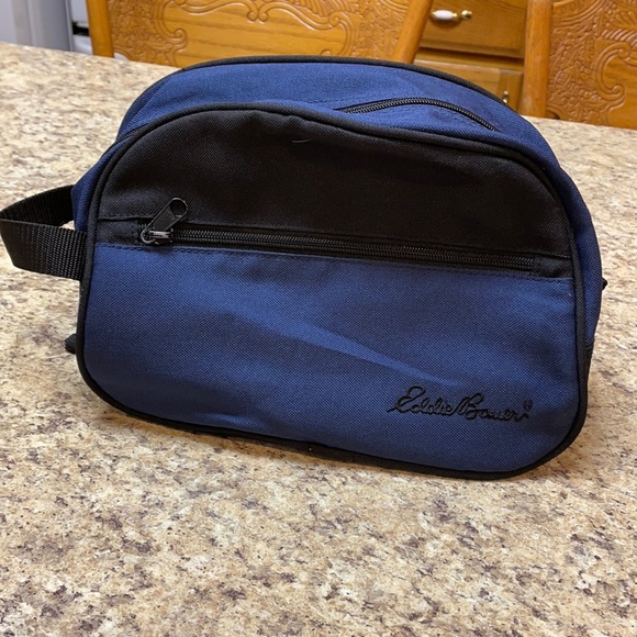 Eddie Bauer Mens Toiletry Bag 